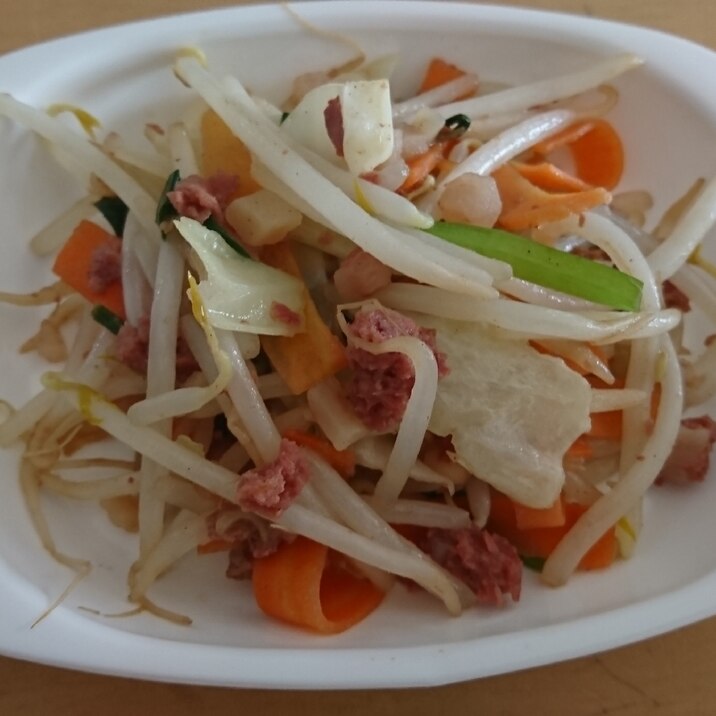 コーンビーフで簡単野菜炒め